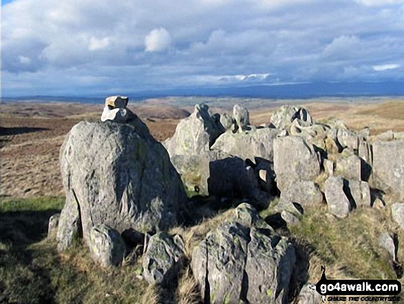 Walk c498 Langhowe Pike and Fewling Stones from Swindale - Fewling Stones summit