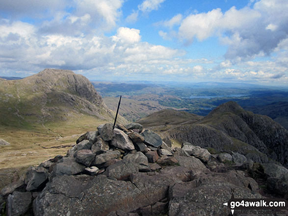 Walk c208 Harrison Stickle and High Raise from The New Dungeon Ghyll, Great Langdale - Harrison Stickle summit cairn complete with post