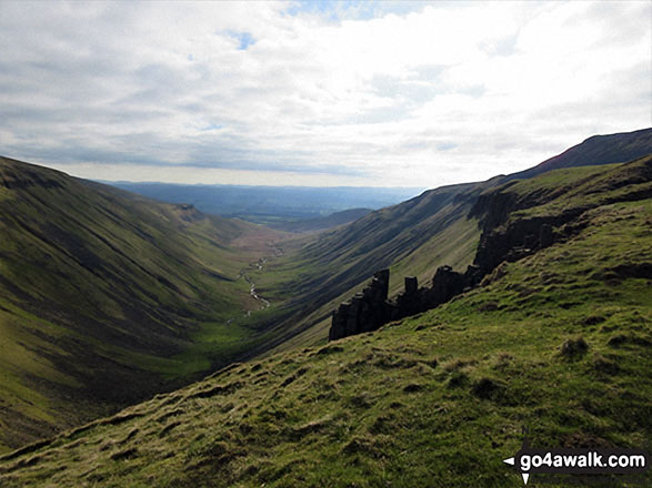 Walk du144 High Cup Nick and Meldon Hill from Cow Green Reservoir - The view down High Cup