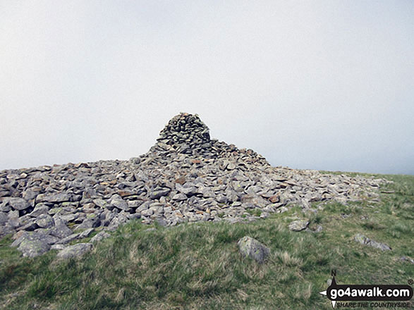 Whitfell (Whit Fell) summit cairn and shelter 