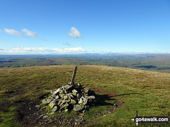 Walk wy163 Stoodley Pike and Erringden Moor from Lobb Mill - Arant Haw summit cairn