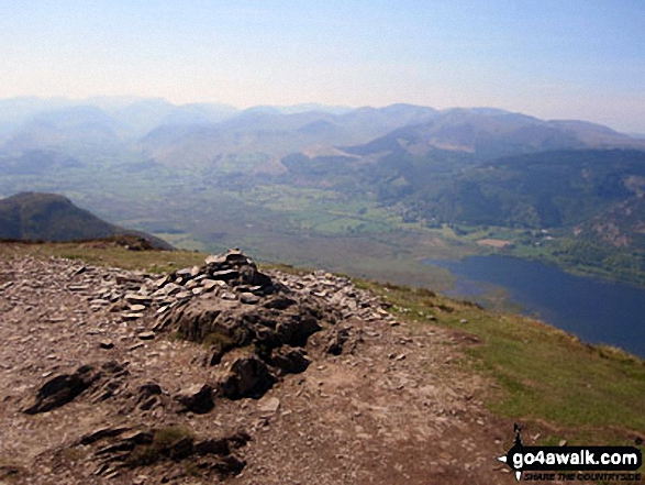 Walk c447 The Skiddaw Massif from Millbeck, nr Keswick - The Newlands Fells and Bassenthwaite Lake from Ullock Pike summit cairn