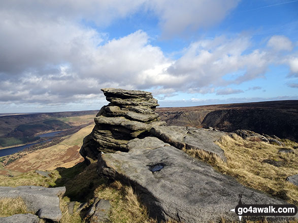 Walk gm134 Stable Stones Brow (Hoarstone Edge) and Alphin Pike from Dove Stone Reservoir, Greenfield - Stable Stones Brow (Hoarstone Edge) summit