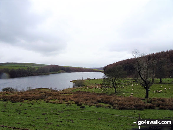 Walk ch131 Shining Tor and Yearns Low from Lamaload Reservoir - Lamaload Reservoir