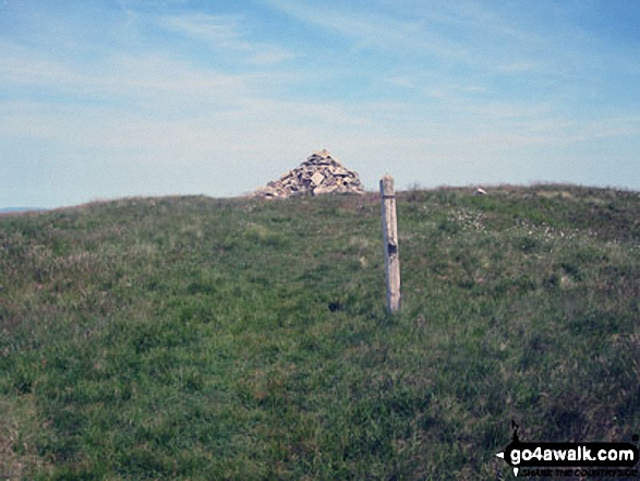 Fountains Fell summit cairn 