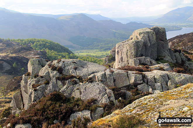 Walk c143 Brund Fell and King's How from Rosthwaite - The rocky summit of Grange Fell (Brund Fell)