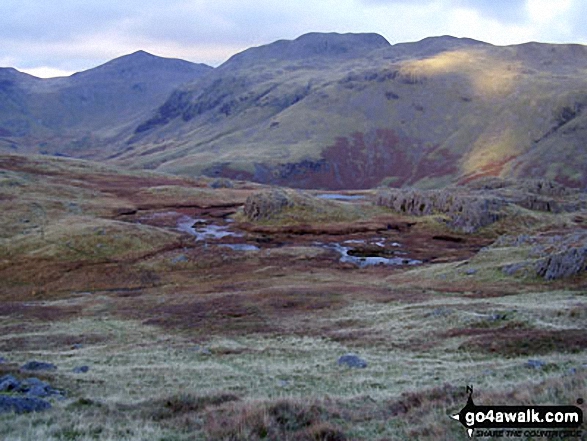 Walk c402 Harter Fell and Hard Knott from The Woolpack Inn, Eskdale - Bow Fell (Bowfell) and Crinkle Crags (Long Top) from Hard Knott