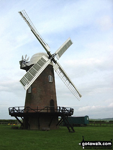 Walk wi102 Wilton Windmill from Great Bedwyn - Wilton Windmill