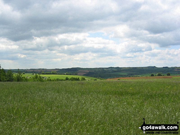 Walk gl204 Naunton from Bourton-on-the-Water - View from the Warden's Way near Brockhill Farm