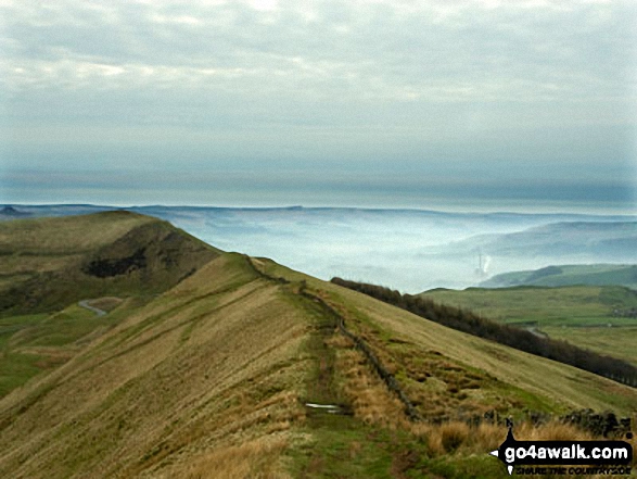 The Great Ridge - Rushup Edge, Mam Tor, Hollins Cross, Back Tor (Hollins Cross) and Lose Hill (Ward's Piece) from Lord's Seat (Rushup Edge)