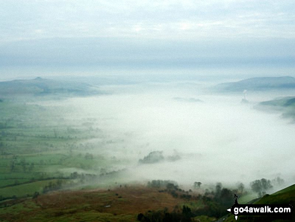 Walk d158 Sparrowpit and Mam Tor from Castleton - Mist drifting over Castleton the Hope Valley from Mam Tor