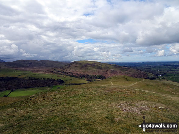 Walk c346 Ling Fell (Wythop) from Brumstone Bridge - Ling Fell from the summit of Sale Fell