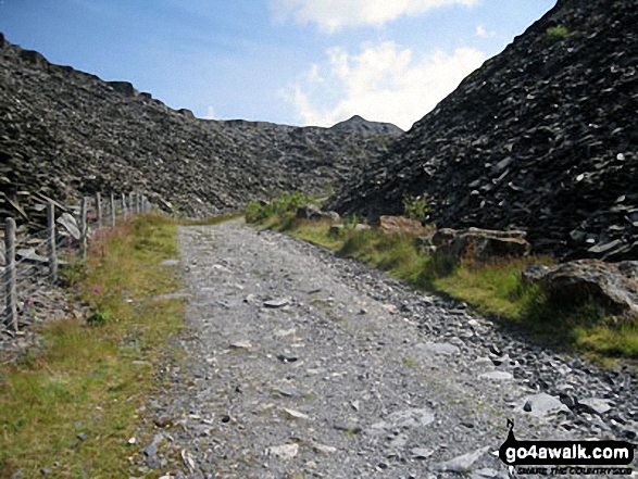 Climbing through Maen-offeren Quarry, Blaenau Ffestiniog