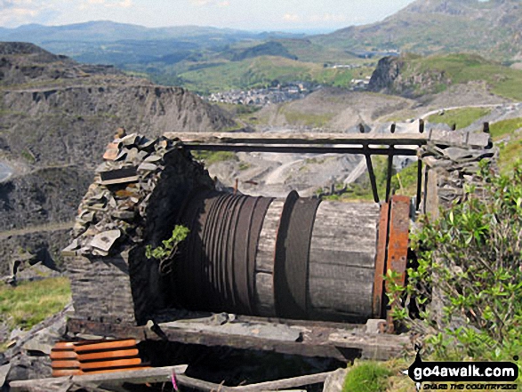 Walk gw170 Moel Penamnen and Manod Mawr from Blaenau Ffestiniog - Drum House at the top of a disused incline in Maen-offeren Quarry