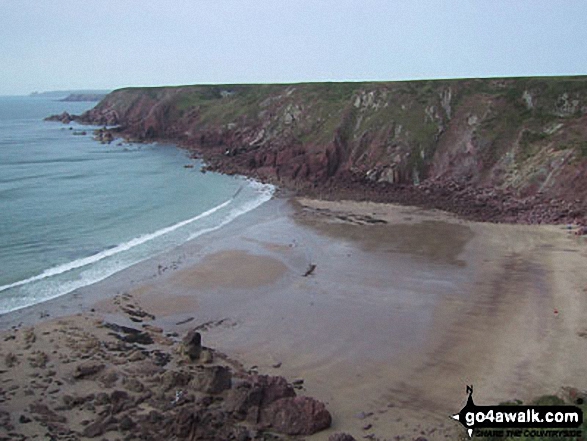 Walk pe103 Aber Rhigian and Castle Hill from Newport - St Ann's Head, Pembrokeshire Coast