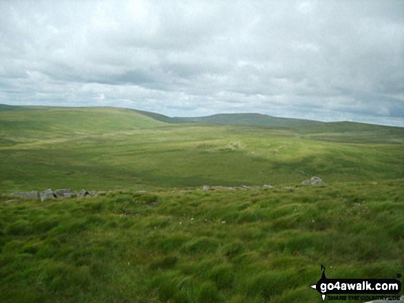 Walk de171 Lynch Tor and Fur Tor from Lanehead - Fur Tor from Lynch Tor summit