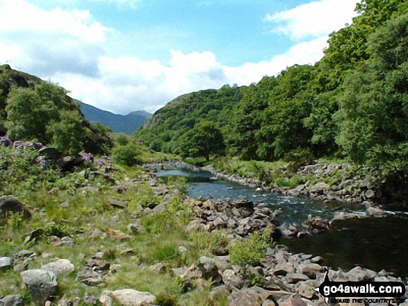 Walk gw144 Grib Ddu and Beddgelert from Nantmoor - Afon Colwyn from Llyn Dinas