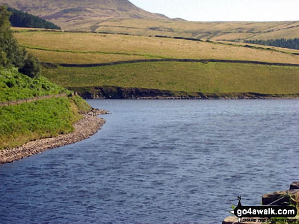 Walk d210 White Brow and Kinder Reservoir from Hayfield - Kinder Reservoir from William Clough