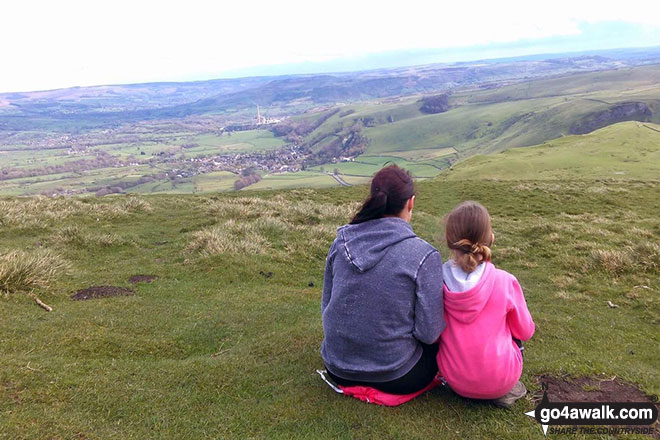 Walk c408 Grisedale Pike and Causey Pike from Braithwaite - Laura & Tilly enjoying the view from summit of Barrow (Newlands)