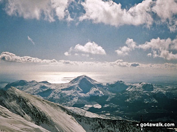 Walk gw107 Snowdon and Yr Aran from Rhyd-Ddu - Cardigan Bay from Snowdon summit