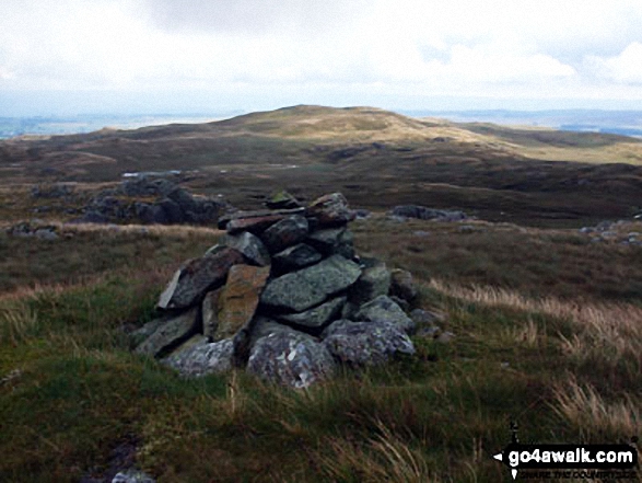 Walk c465 High Wether Howe, Seat Robert and Great Ladstones from Wet Sleddale Reservoir - Looking back to Fewling Stones from High Wether Howe summit cairn