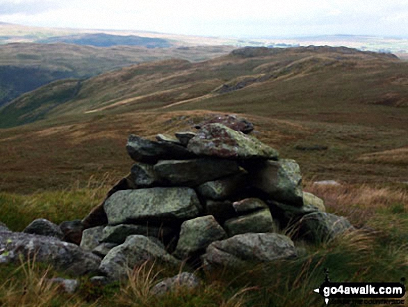 Walk c465 High Wether Howe, Seat Robert and Great Ladstones from Wet Sleddale Reservoir - Looking back to Seat Robert from High Wether Howe summit cairn