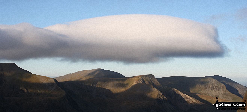 Walk gw187 Y Garn (Glyderau),  Glyder Fawr, Castell y Gwynt and Glyder Fach from Ogwen Cottage, Llyn Ogwen - *Y Garn (Glyderau) (far left), Elidir Fawr, Foel-goch, Mynydd Perfedd and Carnedd y Filiast (Glyderau) from Tryfan