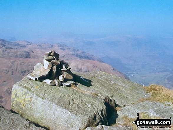 Walk c276 High Street and Harter Fell from Mardale Head - Eagle Crag Summit