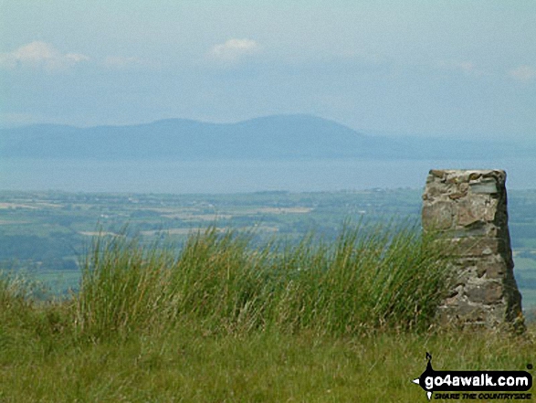 Walk c132 Low Fell and Fellbarrow from Lanthwaite Wood - Fellbarrow Summit and Solway Firth