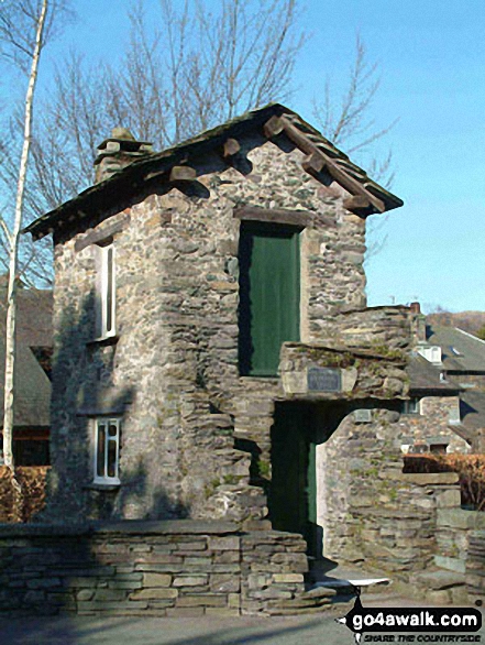 Walk c232 Loughrigg Fell from Ambleside - The famous Bridge House in Ambleside