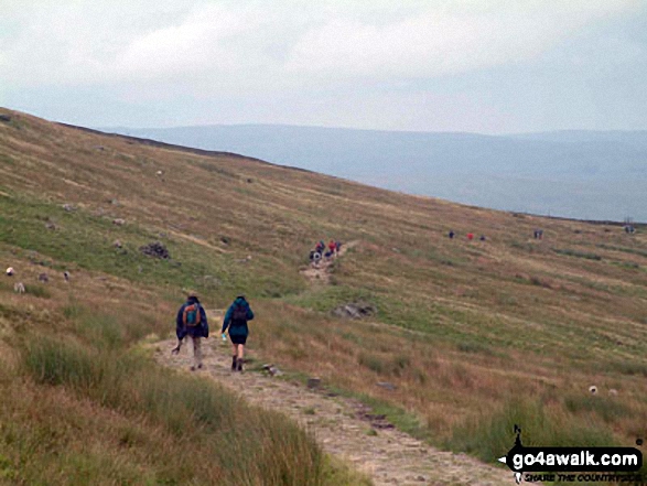 Walk ny101 The Yorkshire Three Peaks from Horton in Ribblesdale - The long haul back to Horton in Ribblesdale from Ingleborough