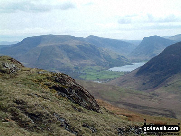 Walk c212 Burnbank Fell, Gavel Fell, Hen Comb and Mellbreak from Loweswater - High Snockrigg and Robinson, Buttermere and Fleetwith Pike from the summit of Hen Comb