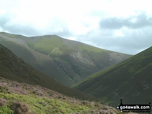 Walk c196 Grasmoor and Rannerdale Knotts from Lanthwaite Green - Hopegill Head from Whin Ben