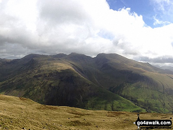 Walk c101 Pillar and Little Scoat Fell from Wasdale Head, Wast Water - Great End, Lingmell, Scafell Pike, Sca Fell and Slightside from the summit of Yewbarrow