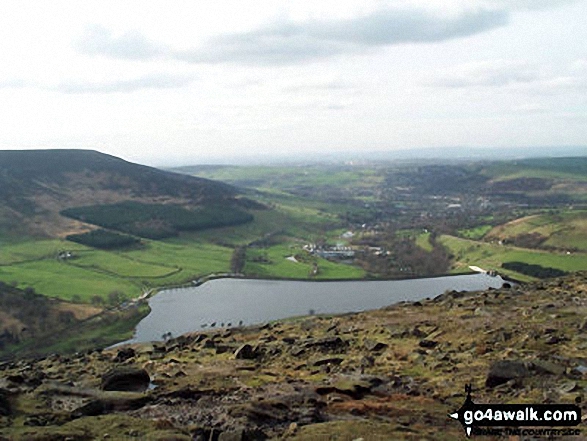 Walk gm126 Ashway Rocks and Great Dove Stones Rocks from Dove Stone Reservoir, Greenfield - Dovestones Reservoir from Bramley's Cot