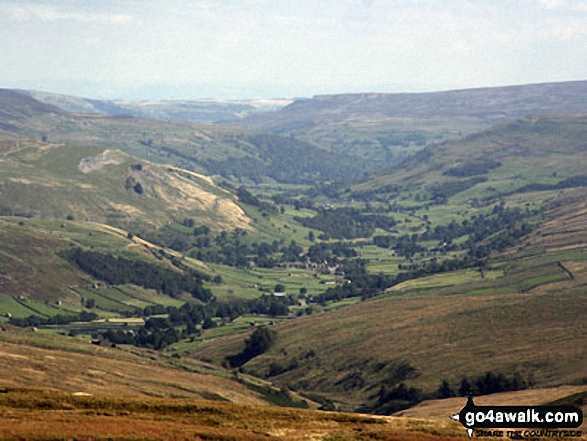 Walk ny149 Great Shunner Fell from Hawes - Mucker Valley taken from about half way down Great Shunner Fell