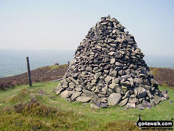 Walk dn136 Moel Famau and Cilcain from Bwlch Panbarras - The larger beacon or cairn on the summit of Moel Dywyll<br> on The Offa's Dyke Path