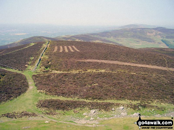 Walk dn142 Moel Famau from Moel Famau Country Park - Moel Dywyll, Moel Llys, Moel Arthur and The Offa's Dyke Path<br>from the summit of Moel Famau