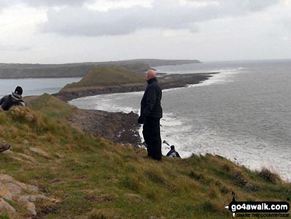 Walk sw108 Worms Head from Rhossili - Worms Head/Penrhyn-Gwyr from near the lookout station above Kitchen Corner, Rhossili Bay