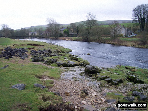 Walk ny111 Hebden and Kelber from Grassington - The River Wharfe near Grassington