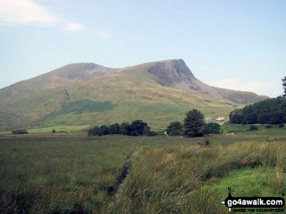 Mynydd Drws-y-coed (The Nantlle Ridge) and Y Garn (Moel Hebog) (right) from Rhyd Ddu