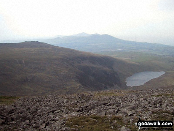 Walk gw164 The full Nantlle Ridge and Craig Cwm Silyn from Rhyd-Ddu - Mynydd Graig Goch and Llyn Cwm Dulyn from Garnedd-goch