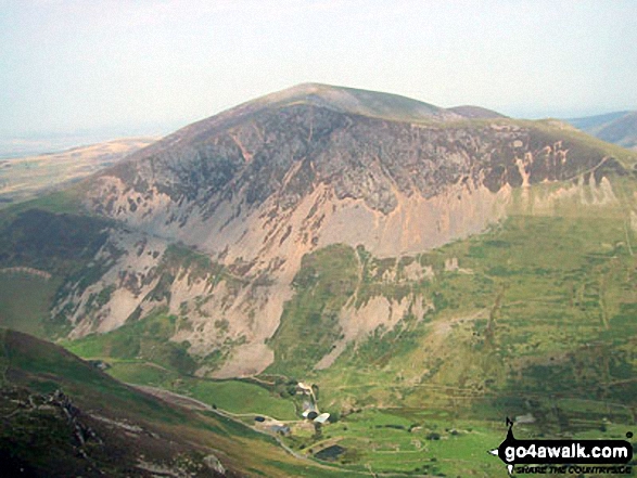 Walk gw188 The first part of the Nantlle Ridge from Rhyd-Ddu - Mynydd Mawr (Llyn Cwellyn) above Craig y Bera from Y Garn (Moel Hebog)