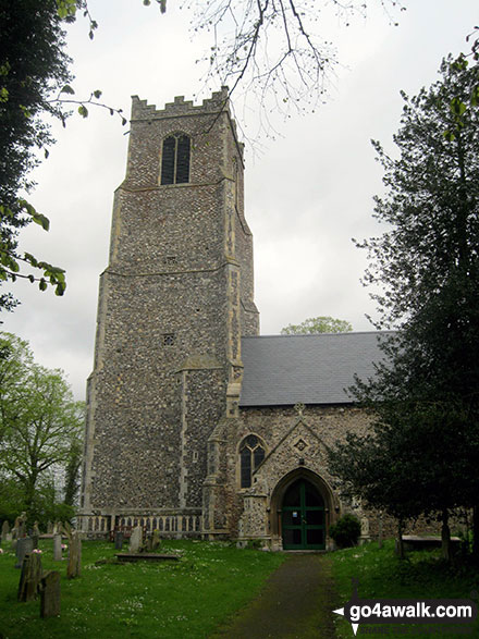 Walk nf133 Breydon Water from Halvergate - Halvergate church