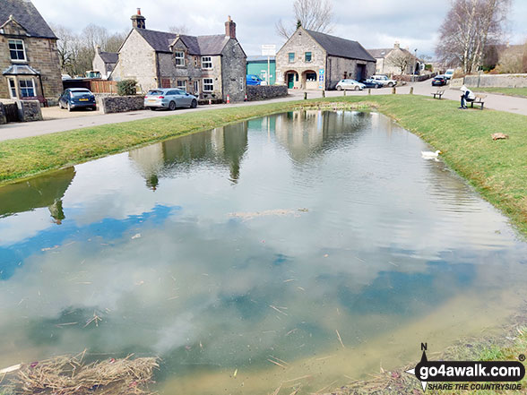 Walk d327 Beresford Dale, Wolfscote Dale, Biggin Dale and Biggin from Hartington - Hartington Duck Pond