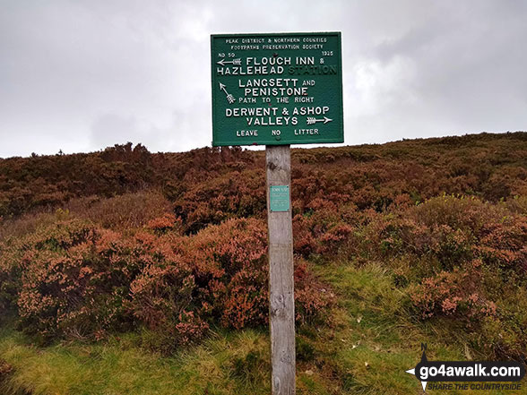 Path junction on Mickleden Edge (Langsett) 