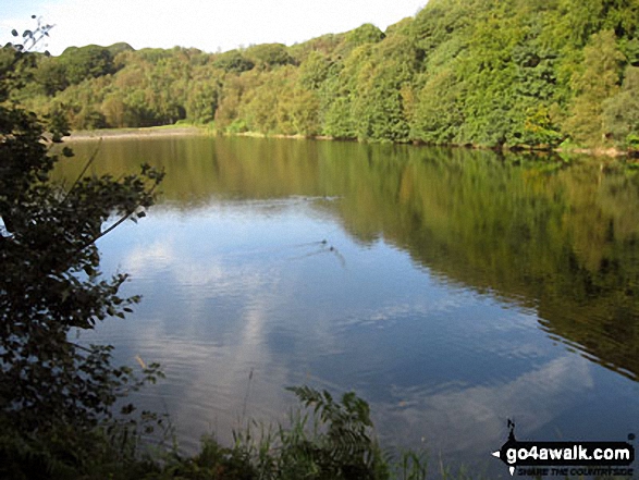 Walk l135 A circuit of Anglezarke Reservoir - High Bullough Reservoir