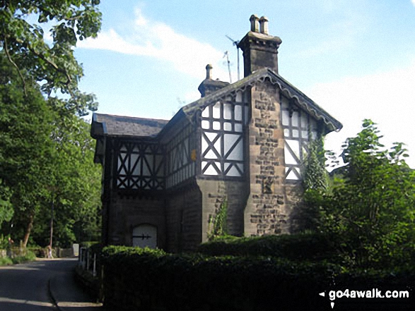 Walk l135 A circuit of Anglezarke Reservoir - Heapey Waterman's Cottage at the northern end of Anglezarke Reservoir