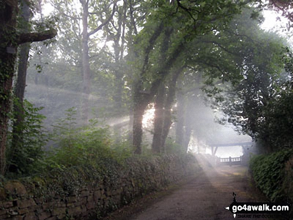 Walk l135 A circuit of Anglezarke Reservoir - The entrance to Rivington Church