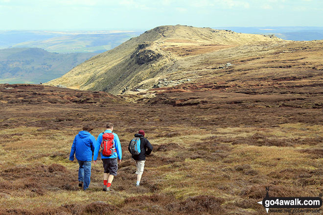 Walk d156 Kinder Low (Kinder Scout), Brown Knoll (Edale), South Head (Hayfield) and Mount Famine from Bowden Bridge, Hayfield - Rob, Big Truck and Carl crossing Edale Moor heading for Grindlsow Knoll